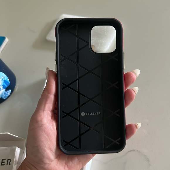 iPhone 12 case - Picture 6 of 8